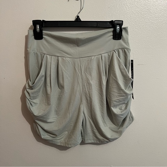 Leggings Depot Pants - New with tags Casual‎ Lounge short- Seafoam